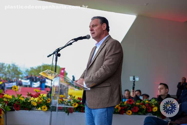 Governo destina R$ 12 bilhões para recuperar safras e renda de produtores atingidos por secas e enchentes