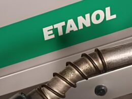 governo planeja ampliar mistura de etanol na gasolina com foco