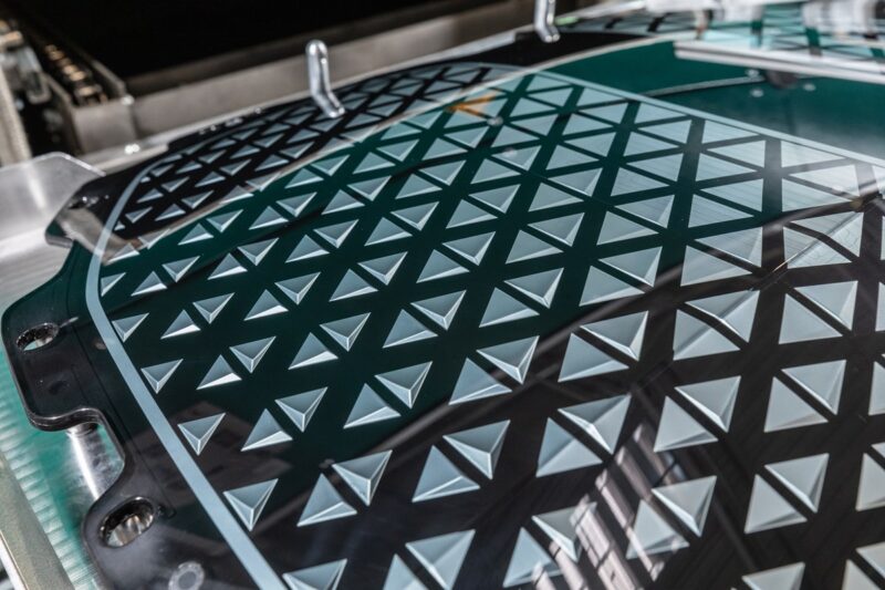 grille inovador melhora desempenho e design automotivo ao integrar processos.jpgmaxwidth1200