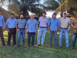 Grupo JB alcança excelentes resultados com bezerros desmamados acima de 300 kg, elevando a rentabilidade do seu rebanho 13 Grupo JB alcança excelentes resultados com bezerros desmamados acima de 300 kg, elevando a rentabilidade do seu rebanho