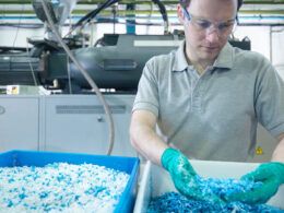industria alimenticia e de bebidas adota uso massivo de plastico