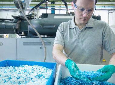 industria alimenticia e de bebidas adota uso massivo de plastico