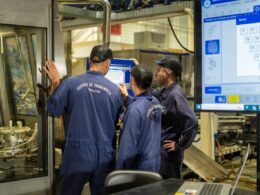 Indústria em Outubro: Confiança Ameaçada e Economia em Alerta, Revela Pesquisa da CNI 9 industria em outubro confianca ameacada e economia em alerta revela