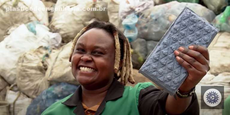 inovacao ecologica bacteria converte plastico em agua e tijolos sustentaveis