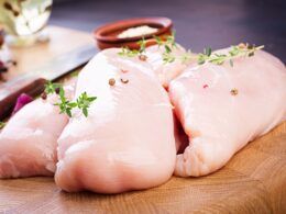 japao interrompe importacao de carne de aves do es apos