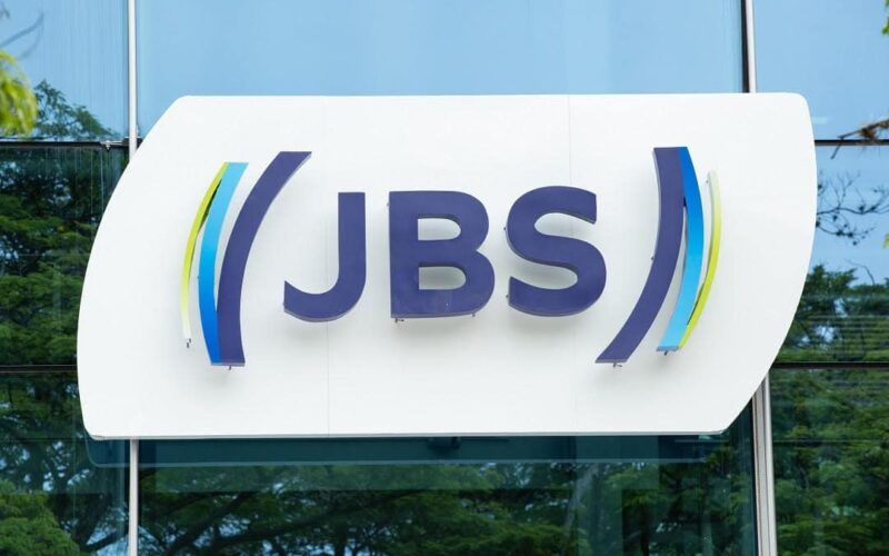 jbs aos 70 anos revela modernizacao da marca