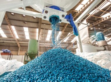 jbs transforma 6 mil toneladas de plastico em 2024 revelando