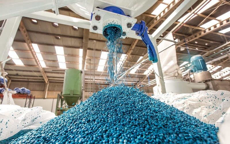 jbs transforma 6 mil toneladas de plastico em 2024 revelando