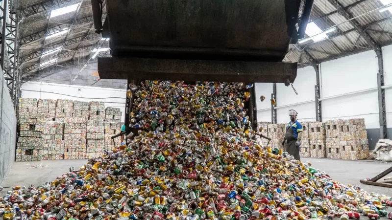 laboratorio em manaus triplica reciclagem e promove educacao ambiental com.webp