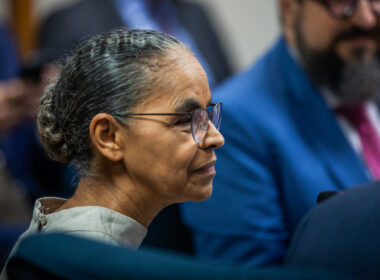 Marina critica emenda de Alcolumbre e vê politização de tema técnico.