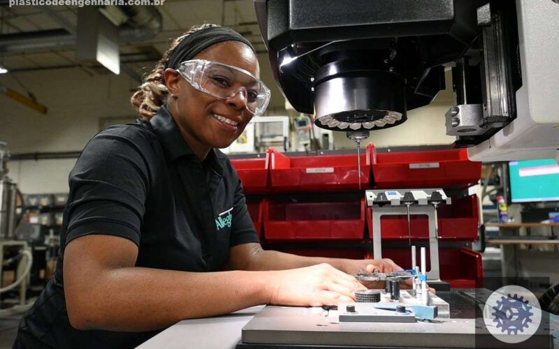 moldadora de alta tecnologia adota solucoes digitais para controle de.jpgmaxwidth1200