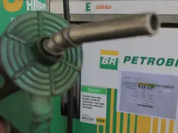 Nova tributação dos combustíveis muda alíquotas e composição do preço na bomba