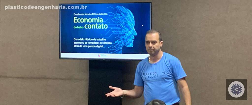 palestra de rodrigo oliveira na interplast 2024 atrai grande publico