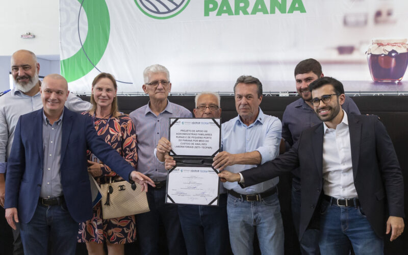 Paraná custeia análises para pequenas agroindústrias e fortalece segurança alimentar e acesso a mercados