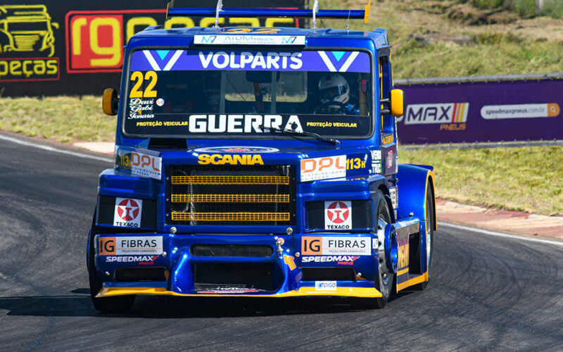 Paranaenses dominam a categoria F-Truck na Fórmula Truck com Rampon à frente