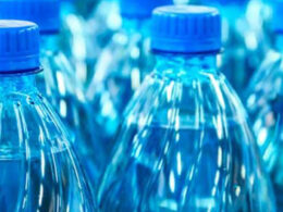 pesquisadores criam plastico revolucionario e sustentavel