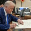 Petróleo cai mais de 2% com tarifas de Trump e temor de maior oferta