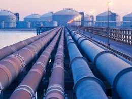 Petróleo fecha em queda com expectativas de aumento na produção pela Arábia Saudita.