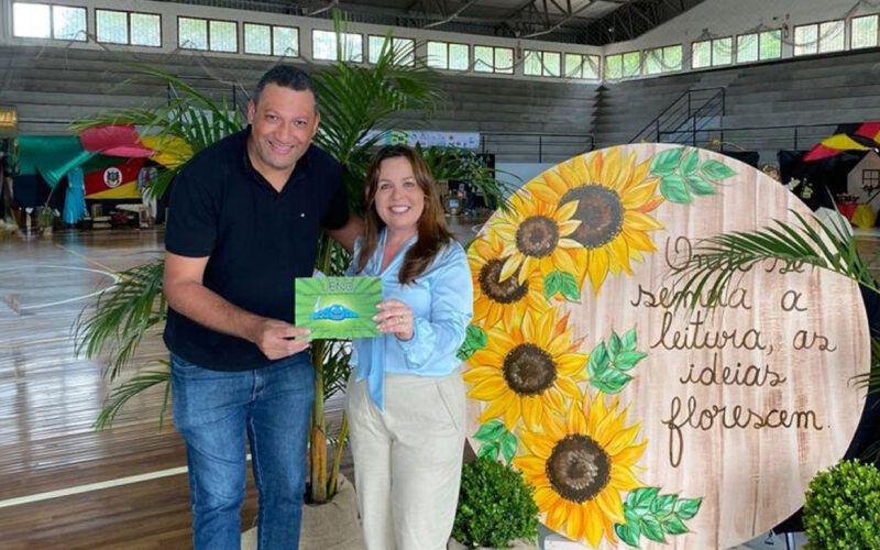 plastico verde livro sobre reciclagem e producao de pecas novas