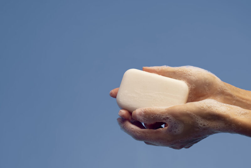 plastico vira sabao embalagem e fuselagem sustentabilidade impulsiona avancos na