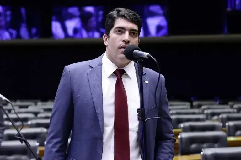 PLP 109: relator torna voluntário acesso da ANP a notas fiscais