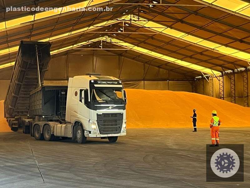 Porto do Açu impulsiona exportação de milho não transgênico de Mato Grosso e amplia acesso a mercados exigentes