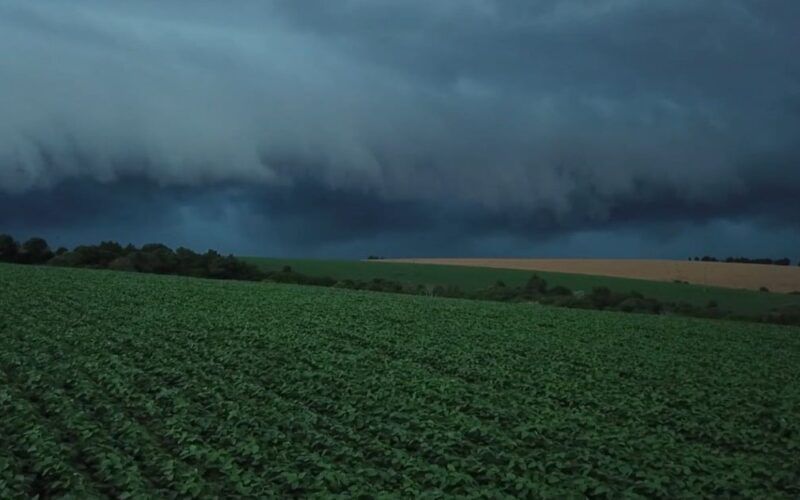 Alerta meteorológico: frente fria traz chuvas intensas em áreas agropecuárias