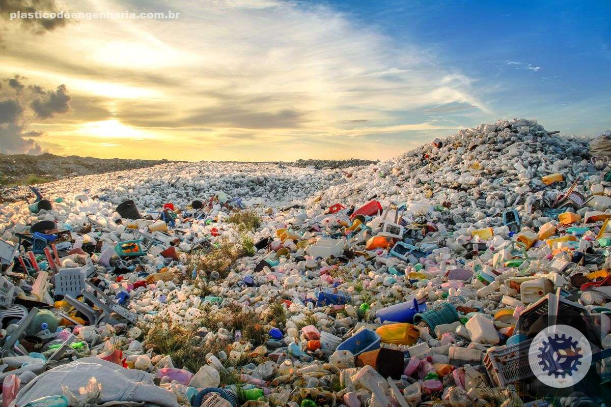 recicladora transforma plastico em biocombustivel