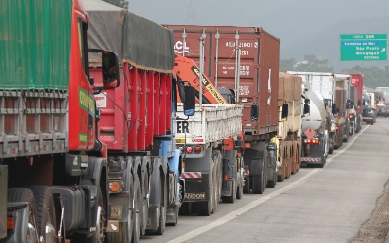 Longas distâncias ou frequentes frenagens? Entenda o que mais afeta a durabilidade do motor