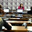 Senado aprova exploração econômica em terras indígenas; texto segue para votação.