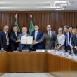 Setor elétrico precisa de reforma estrutural para enfrentar desafios, aponta estudo.