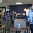 transformacao solidaria lindal produz escudos faciais sustentaveis para combater o.jpgmaxwidth1200