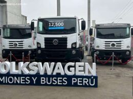 volkswagen caminhoes e onibus alcanca marco historico mais de 12500