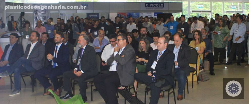 workshops gratuitos e rodada inversa de negocios na interplast 2024
